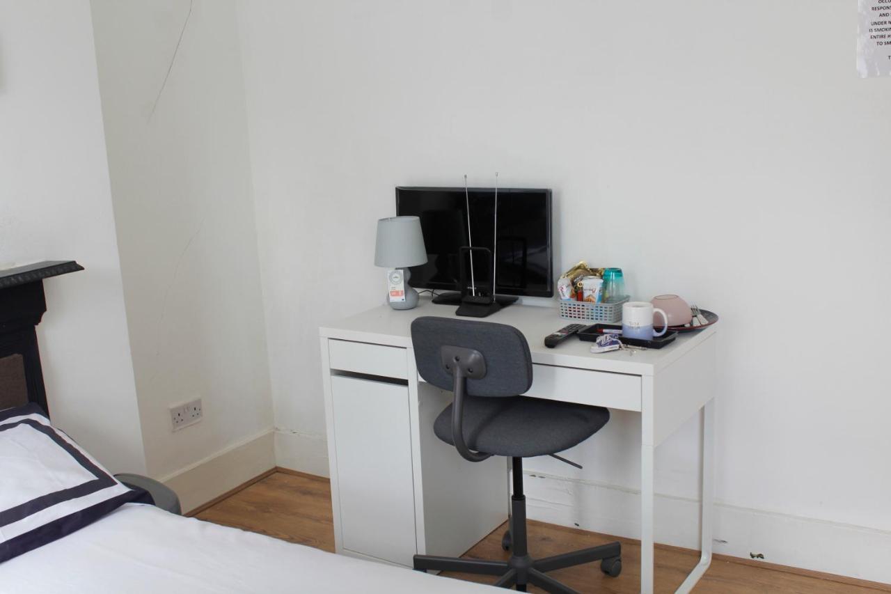 Cozy Rooms Or Apartment In London Townhouse Fast Links To Central Phòng bức ảnh