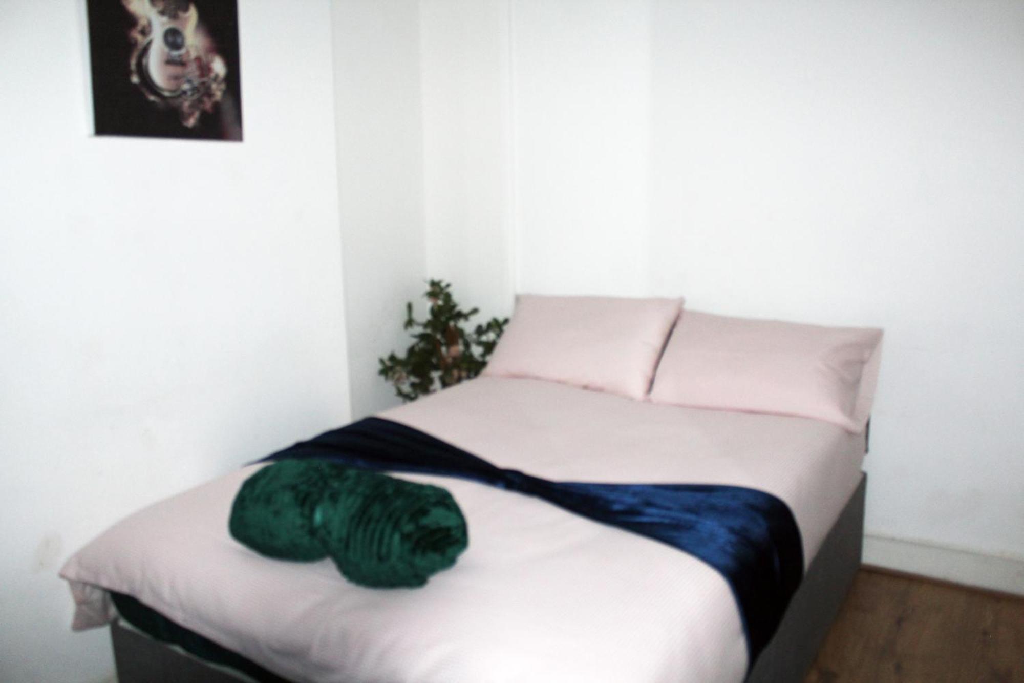 Cozy Rooms Or Apartment In London Townhouse Fast Links To Central Ngoại thất bức ảnh