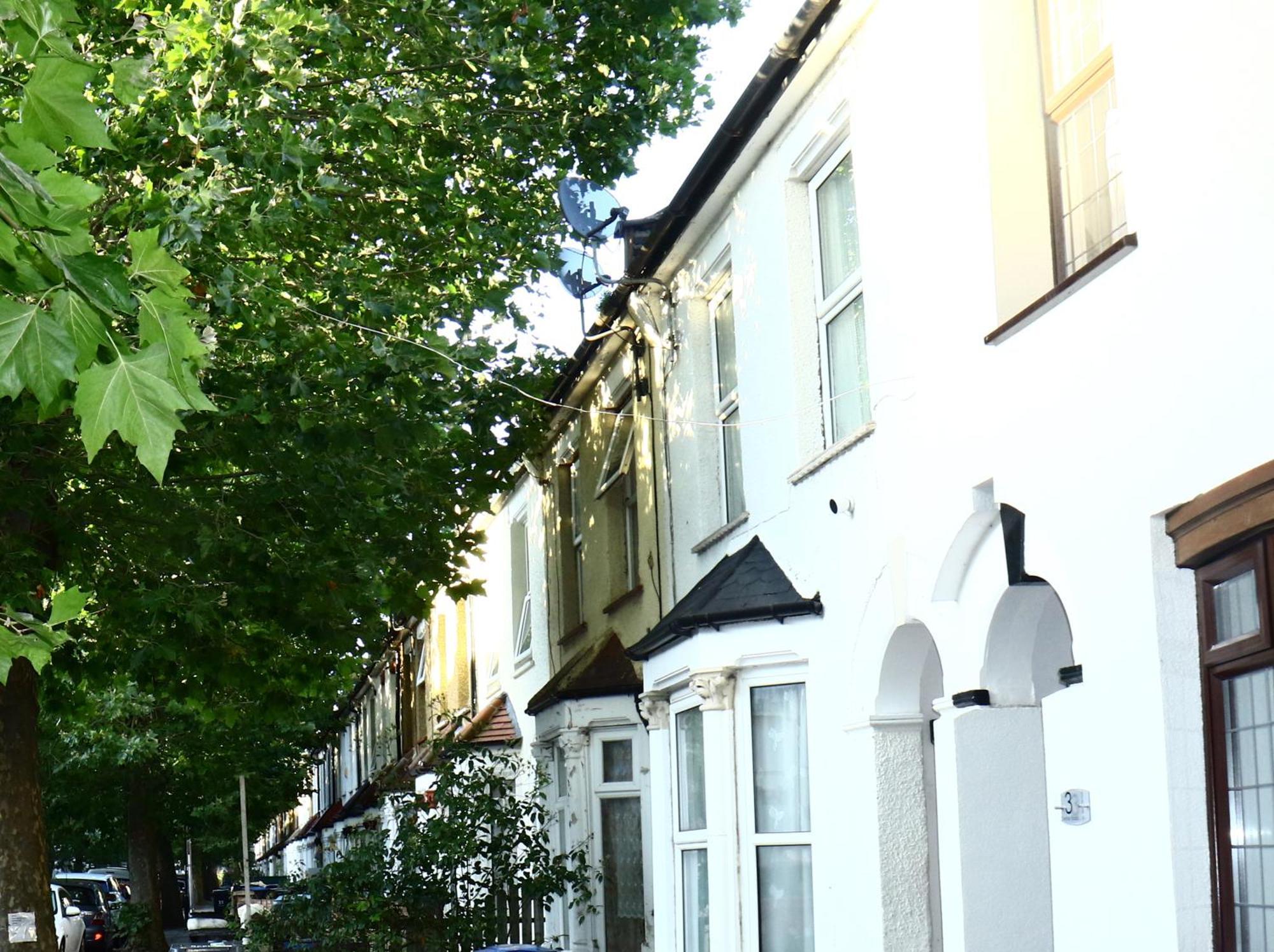 Cozy Rooms Or Apartment In London Townhouse Fast Links To Central Ngoại thất bức ảnh